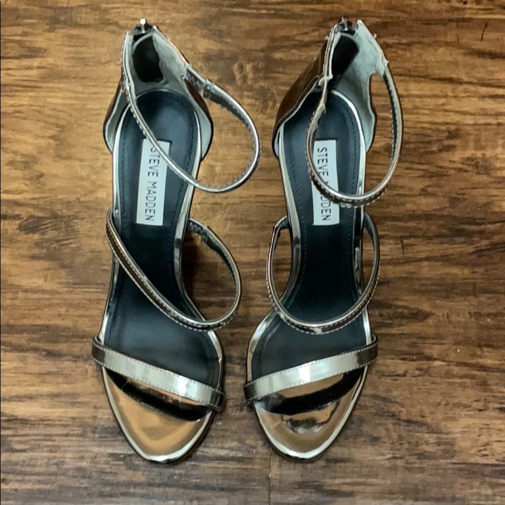 Feelya Steve Madden Heel